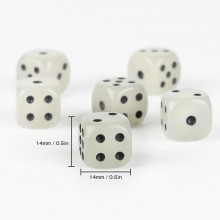 Кубики Игральные светящиеся в темноте 14 мм